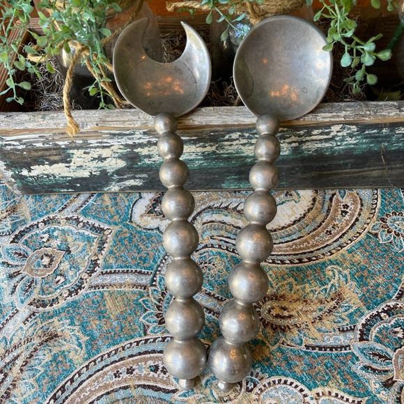 A Pair of Serving utensils, Salad set in heavy pewter toned Mariposa cast - Picture 1 of 7